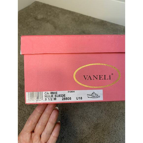 New Vaneli Cammie Nude Suede Wedge Sandals Size 9.5 - Picture 5 of 5